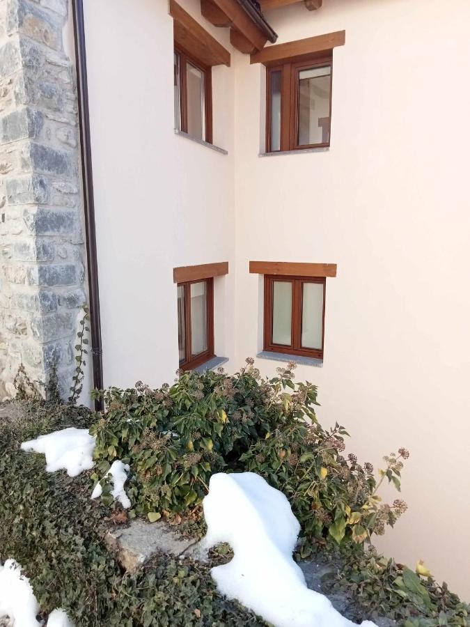 Casitas En Sallent En El Centro Villa Sallent De Gallego Exterior photo